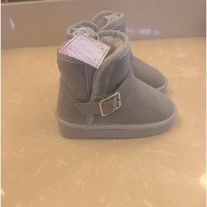Toddler boots
